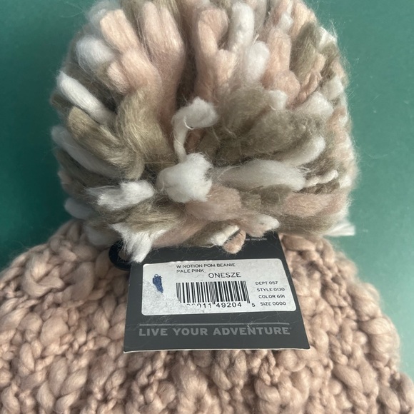 NWT Eddie Bauer W Notion from Beanie Pale Pink One Size pompom - Picture 2 of 3